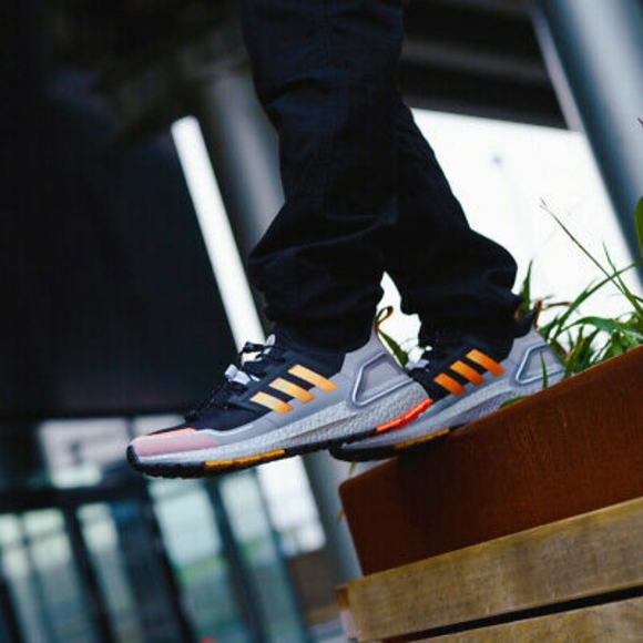 Adidas Men's Ultraboost c.rdy running shoes FV8363 - Picture 2 of 14